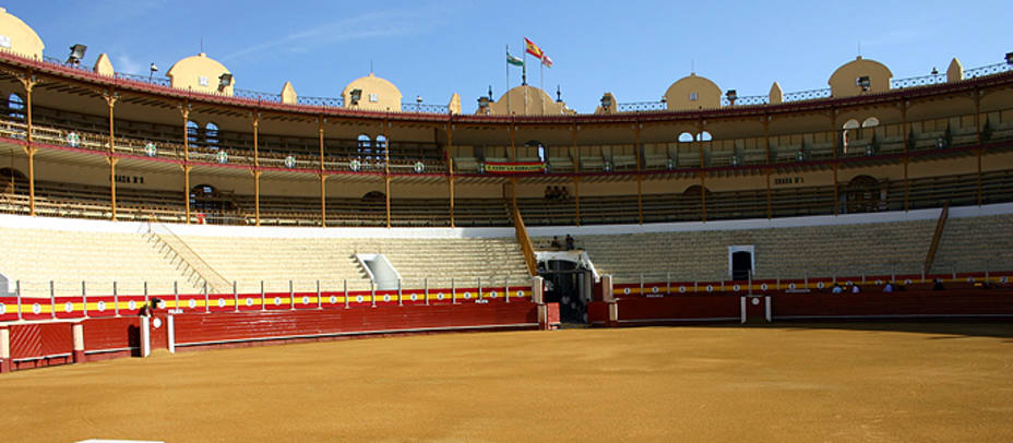 La plaza de toros de Almería celebrará un año más su Feria de Virgen del Mar. ARCHIVO