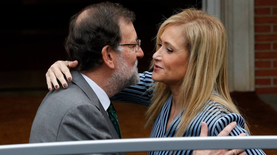 Cifuentes hace recaer en Rajoy la responsabilidad de su posible adiós