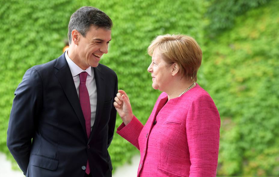 Pedro Sánchez y Angela Merkel | EFE