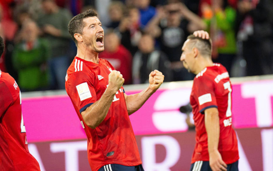 Lewandowski celebra el segundo gol del partido