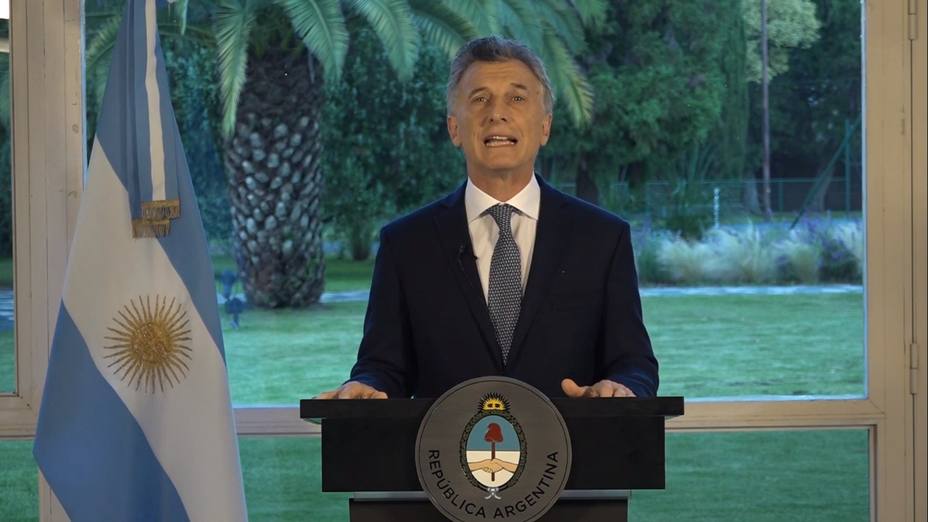 Macri promete abrir serias investigaciones para conocer la verdad