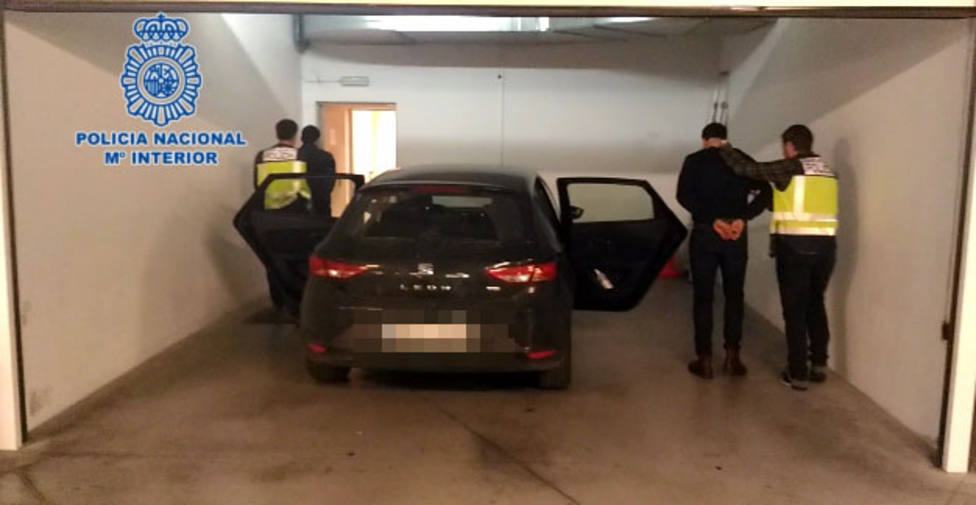 La Policía Nacional detiene a dos jóvenes por apuñalar a un hombre mientras dormía en su piso de Logroño