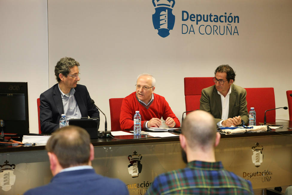 Reunión celebrada este viernes en la sede de la Administración provincial - FOTO: Diputación de A Coruña