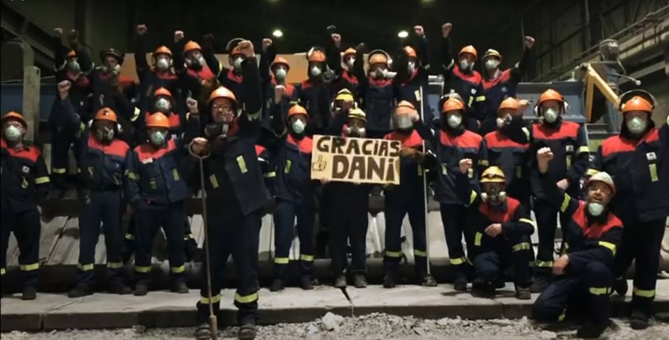 Los trabajadores del turno de electrolisis de Alcoa dan las gracias a Danitubewirs