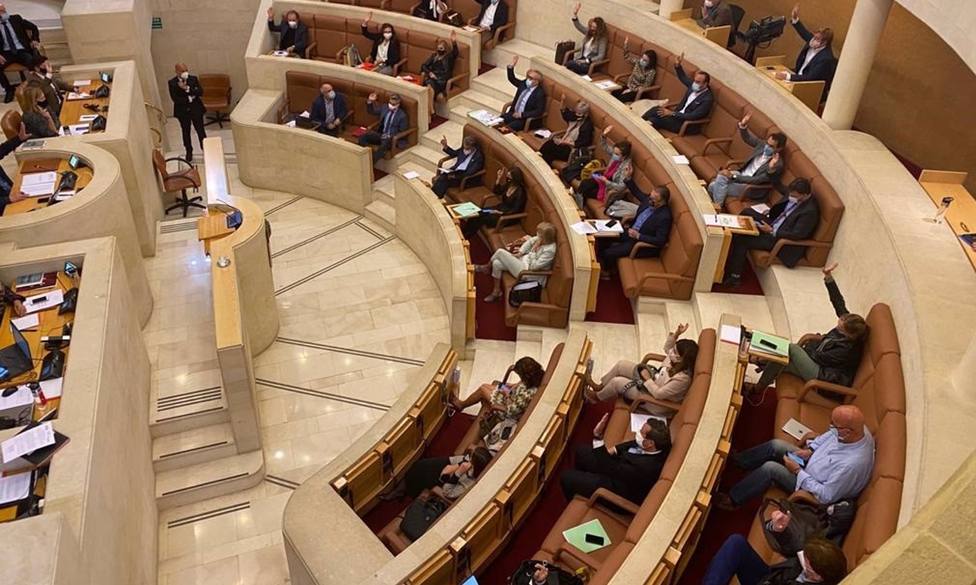 PGC.- Los grupos parlamentarios registran 412 enmiendas parciales a los presupuestos del Gobierno