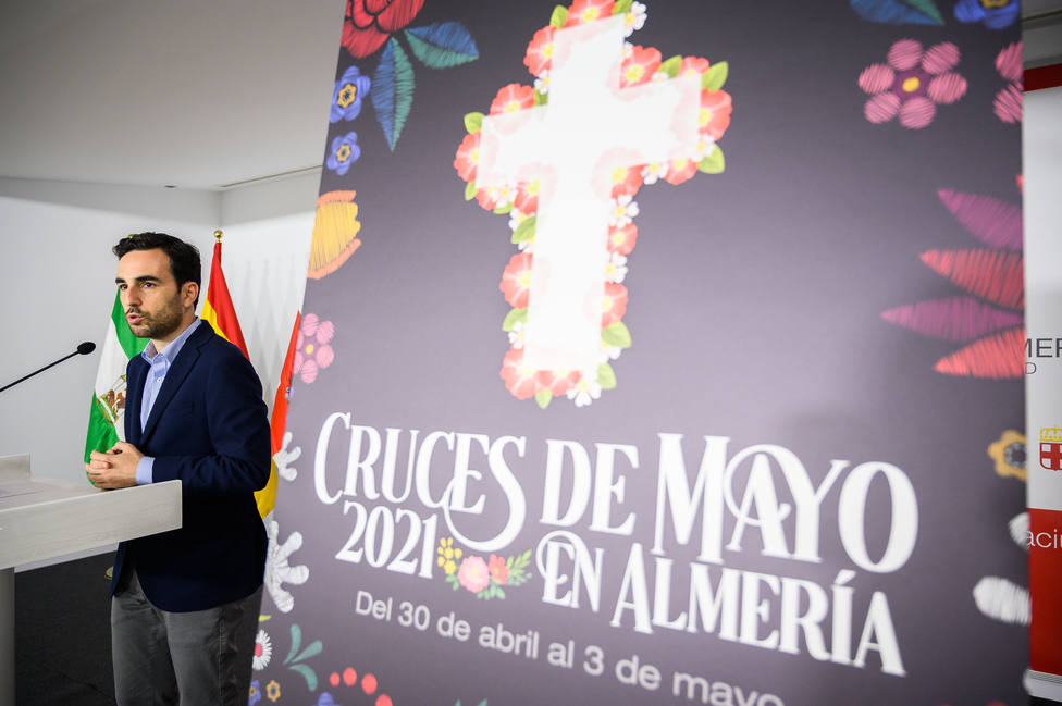 Las Cruces de Mayo darán color y alegría a Almería hasta el 3 de mayo