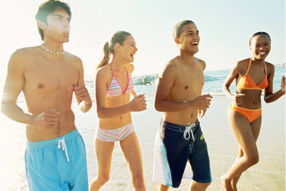 Los jóvenes entre los 13 y los 17 años participarán entre otras actividades de salidas por la playa