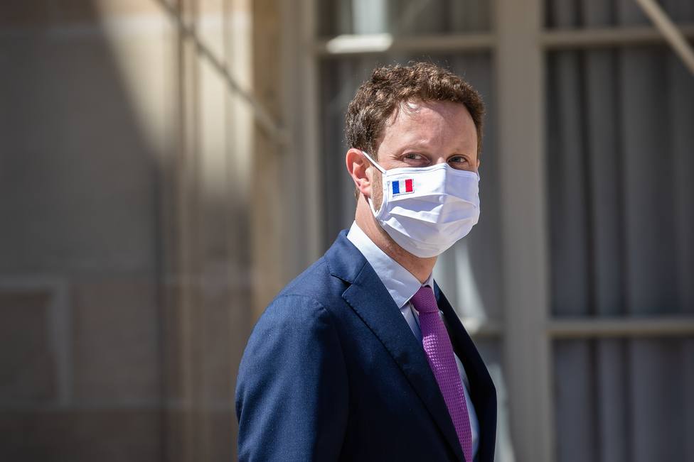 Francia no descarta la posibilidad de imponer toques de queda focalizados ante el repunte de la pandemia