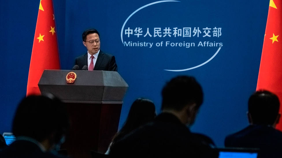Zhao Lijian, portavoz del Ministerio de Asuntos Exteriores de China, se dirige a la prensa. EFE