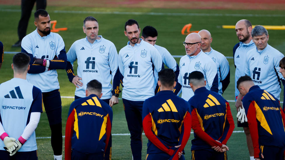 El vínculo familiar entre dos jugadores de España que puede marcar el futuro ambiente de la Selección