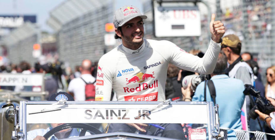 Carlos Sainz acabó noveno en su debut en la Fórmula 1. Reuters.