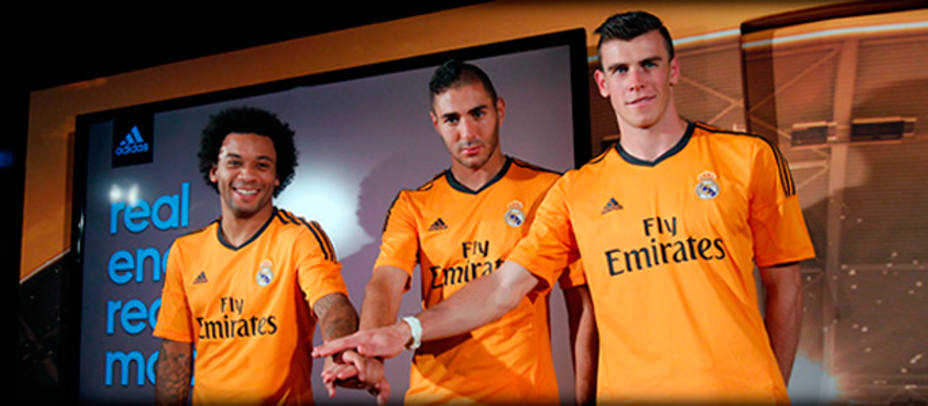 Bale, Marcelo y Benzema con la elástica naranja. (Foto: realmadrid.com)