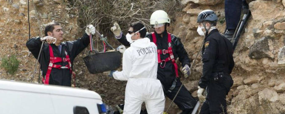 La Policía busca en los lugares donde podrían estar los restos de Pilar Cebrián. EFE