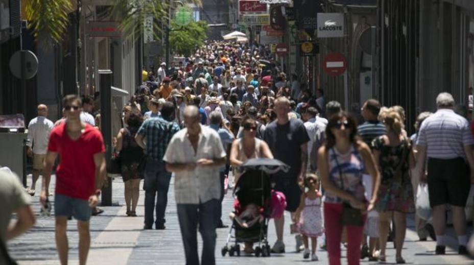 La inmigración compensa la pérdida de población en España