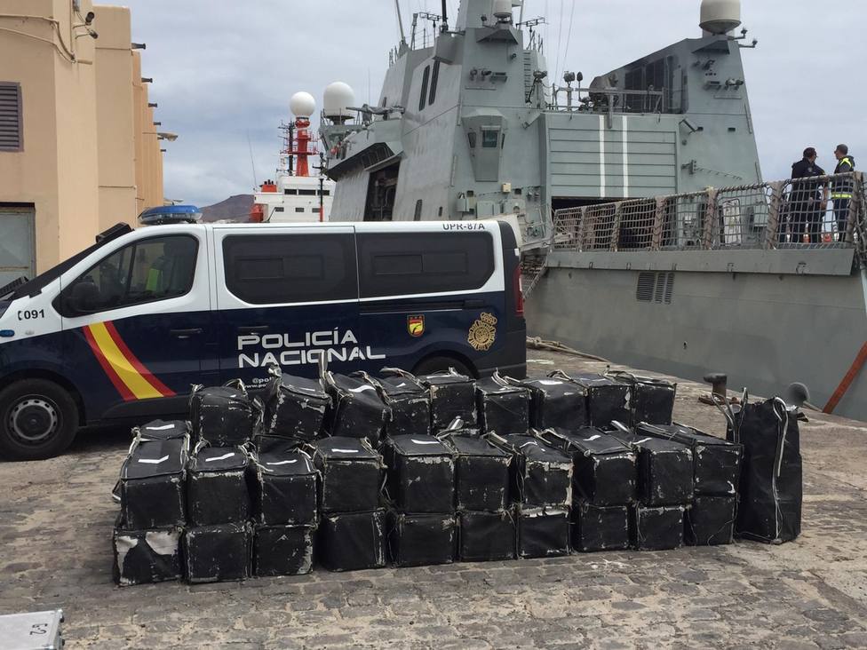 Interceptan un pesquero con 1.500 kilos de cocaína en Canarias con destino a Galicia