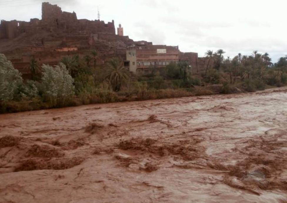 Once muertos en Marruecos tras desbordarse un río y arrastrar a un autobús