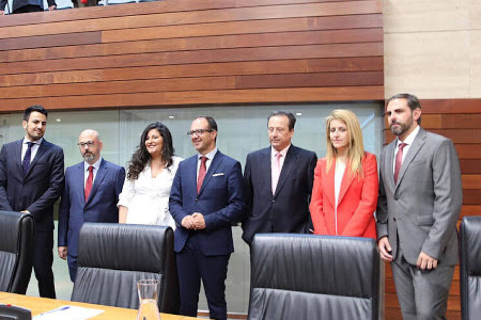 Grupo de Ciudadanos en la Asamblea de Extremadura al inicio de la Legislatura. Foto: Cs Extremadura