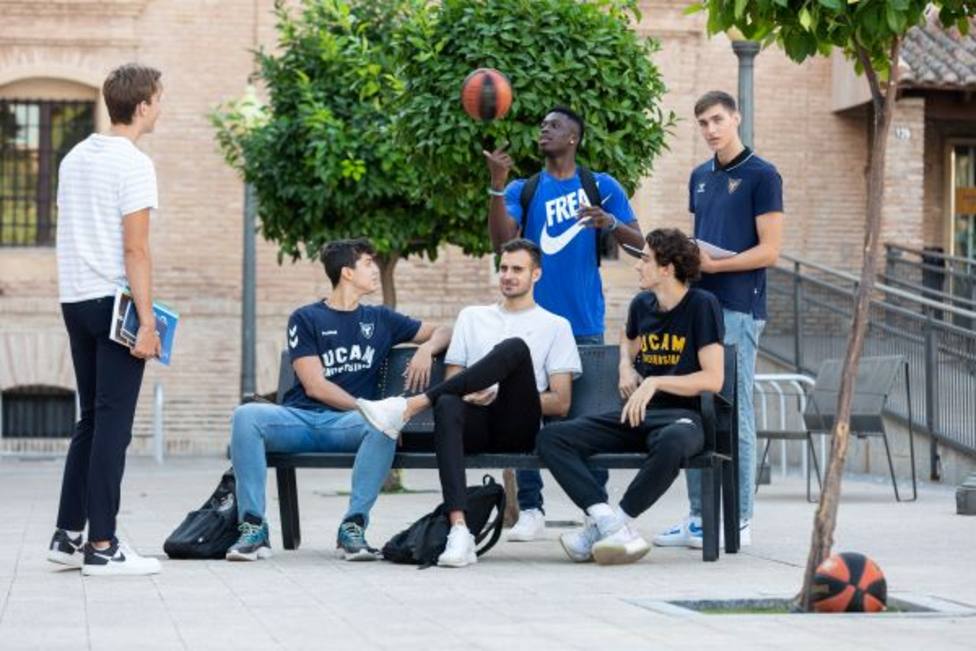 ctv-3ut-baloncesto-cantera-ucam-cb-universidad-campus-life-jugadores-alumnos--2