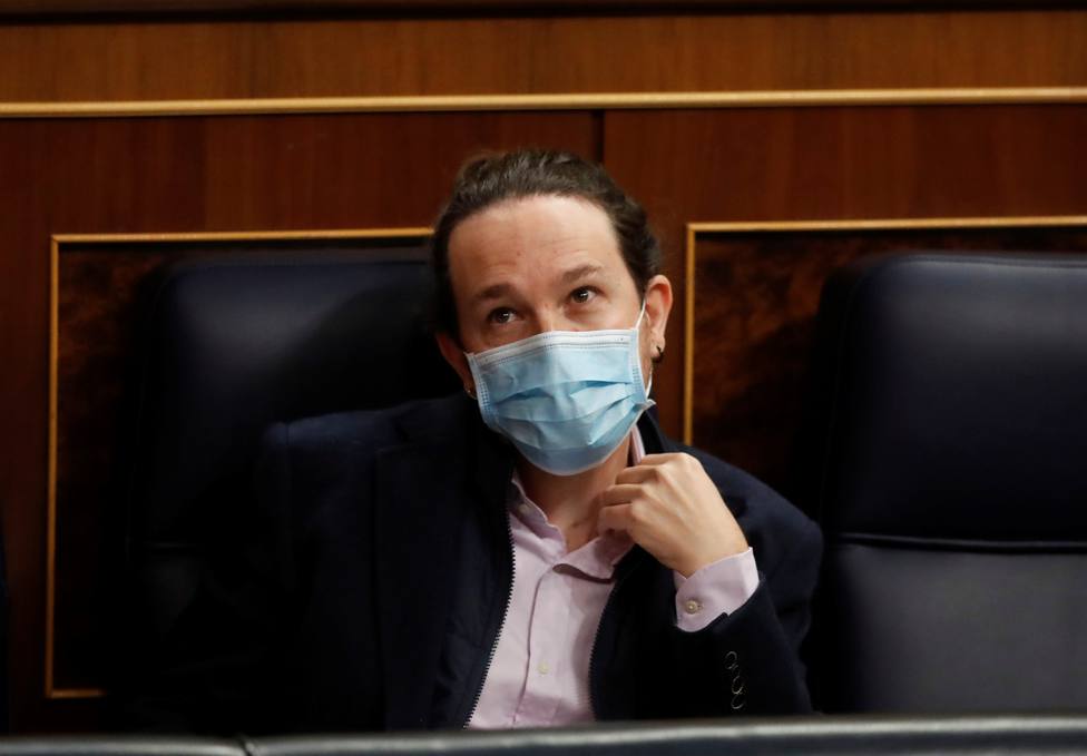 El PSOE evita aplaudir a Iglesias en el Congreso y le dejan solo ante las críticas de la oposición
