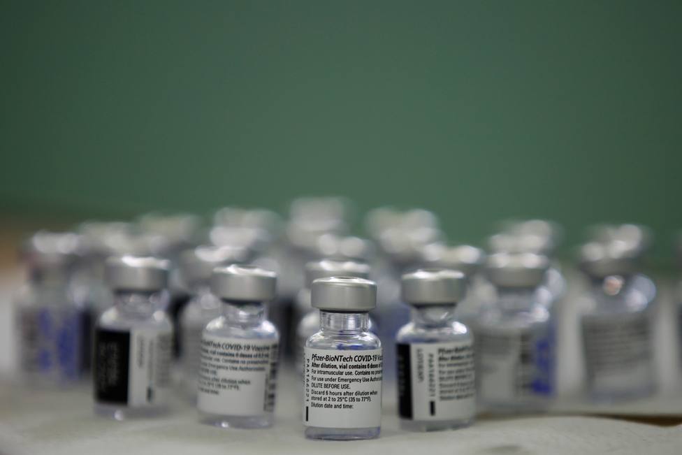 La Comisión Europea comprará 100 millones de vacunas de Pfizer adicionales
