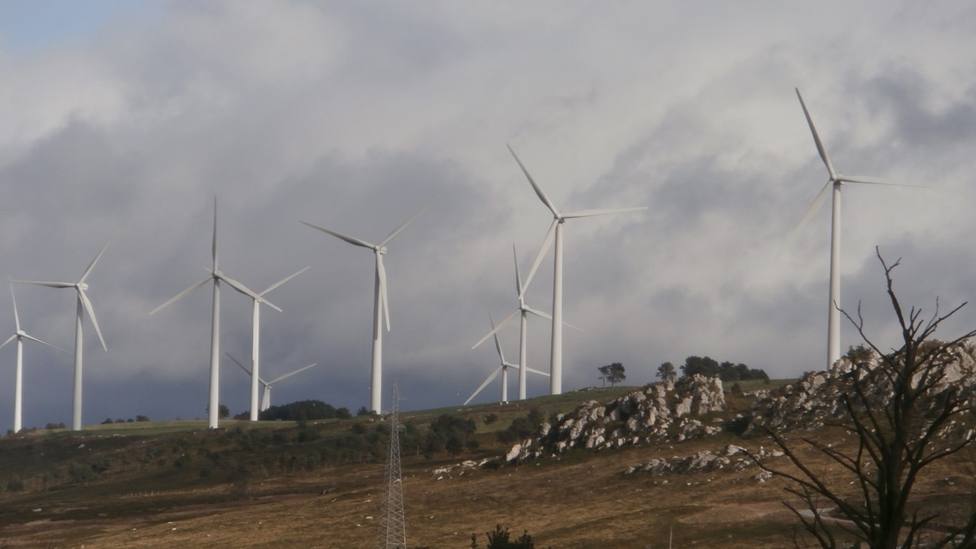 Parque eólico situado en la comarca asturiana de Oscos-Eo