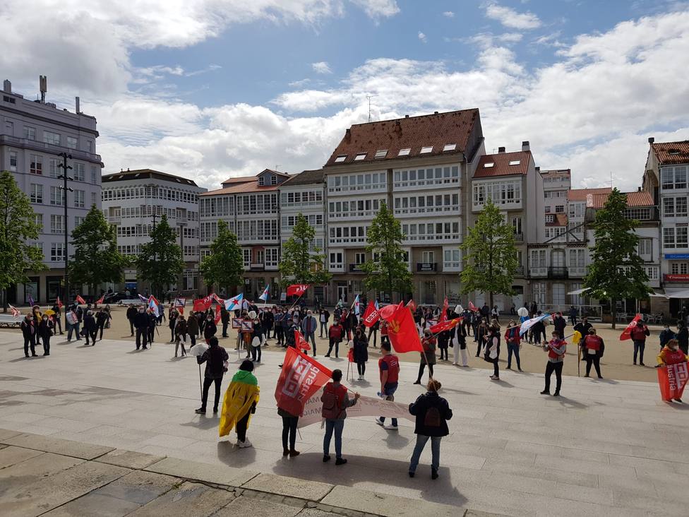 Concentración en la plaza de Armas de Ferrol de los manifestantes
