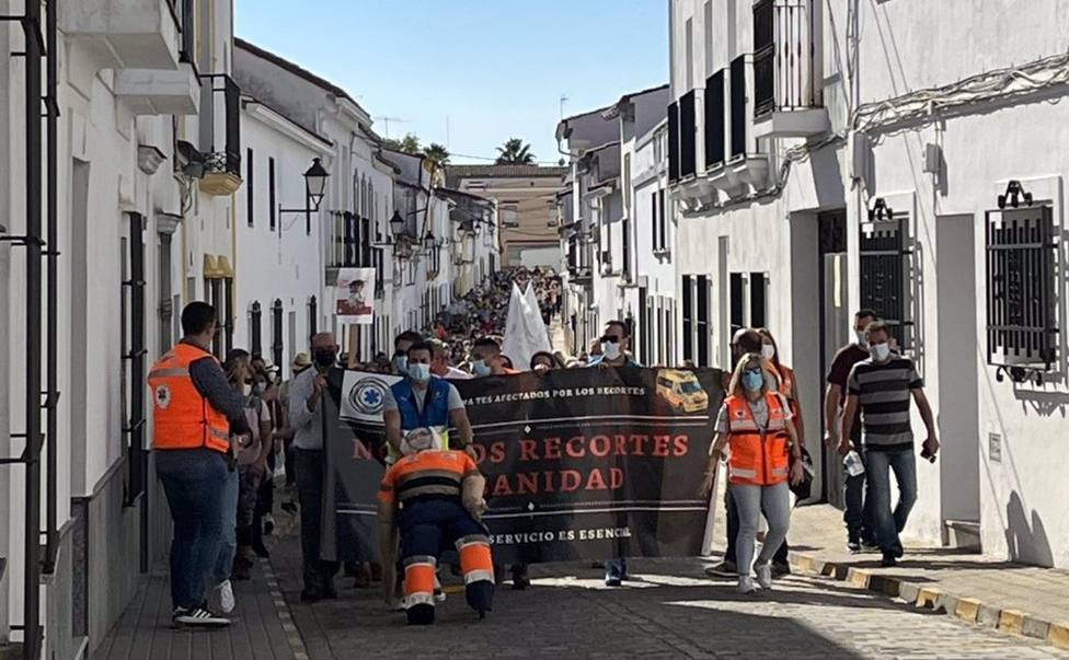 ManifestaciÃ³n por el servicio de ambulancias en Fregenal de la Sierra (Badajoz)