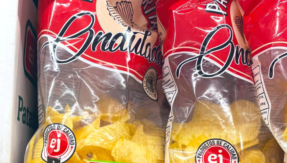 Un supermercado de Sevilla aclara por qué hay más aire que patatas en la  bolsa: Buenos días, Jesús - Vivir - COPE