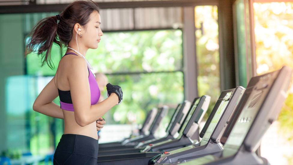 La dieta para perder hasta 20 kilos sin ir al gimnasio: esta es la rutina que debes seguir día a día