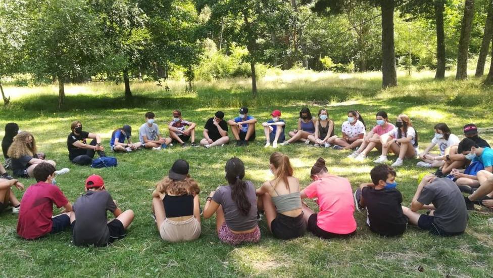 La Comunidad de Madrid ofrece casi un millar de plazas en campamentos para jóvenes durante este verano