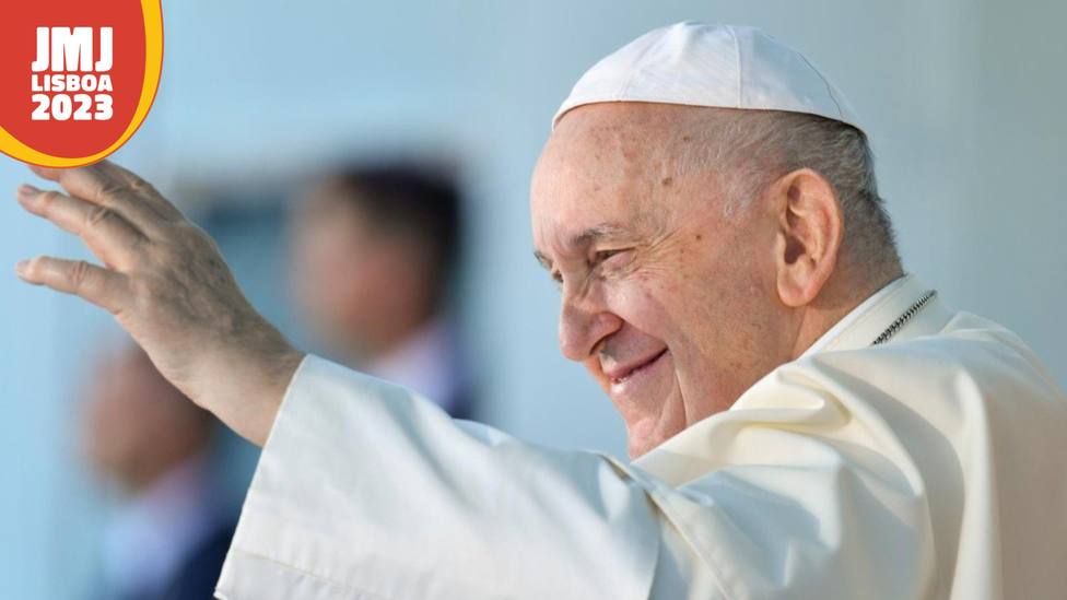 El Papa acoge a medio millón de jóvenes en la JMJ: Dios no señala con los dedos, abre los brazos