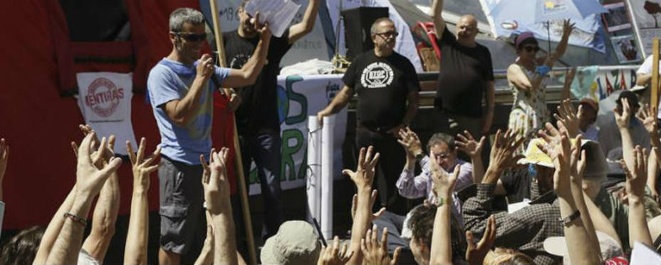 El movimiento 15M celebra su cuarto aniversario en la Puerta del Sol. EFE