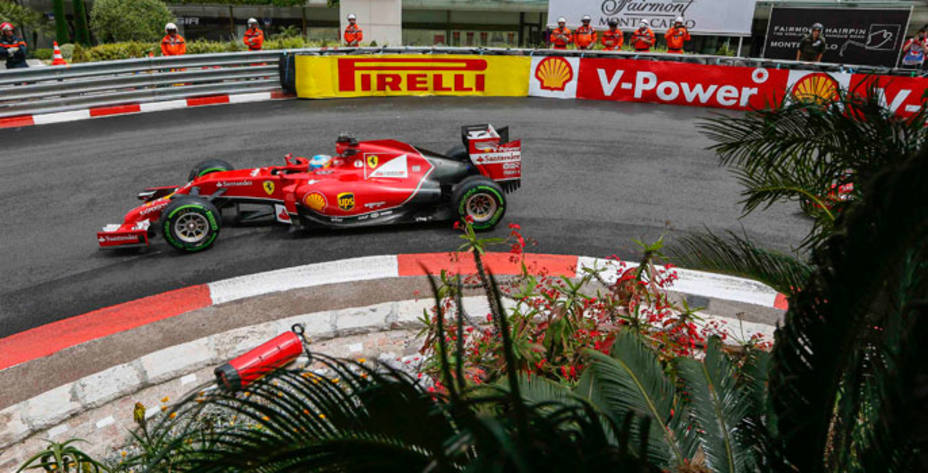 Alonso brilló en la segunda tanda de libres en Montecarlo. Reuters.