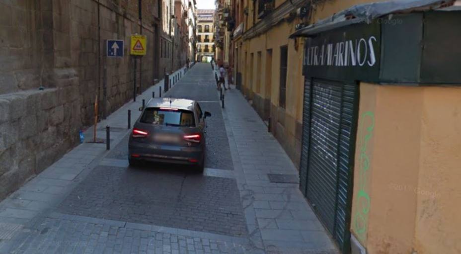 La calle del Oso en el madrileño barrio de Lavapiés, donde ha fallecido el mantero. Google Maps