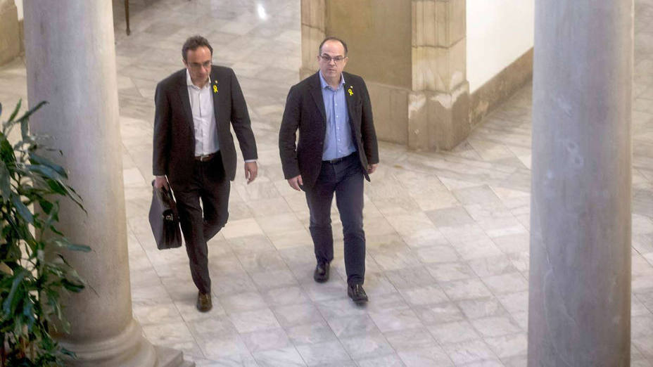 Los diputados de JxCat, Jordi Turull (d), y Josep Rull (i)