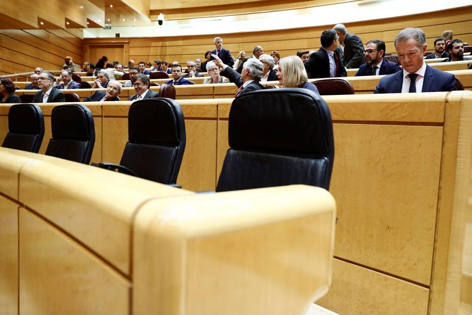El Senado celebra sin Sánchez un pleno que el PSOE tacha de bochornoso