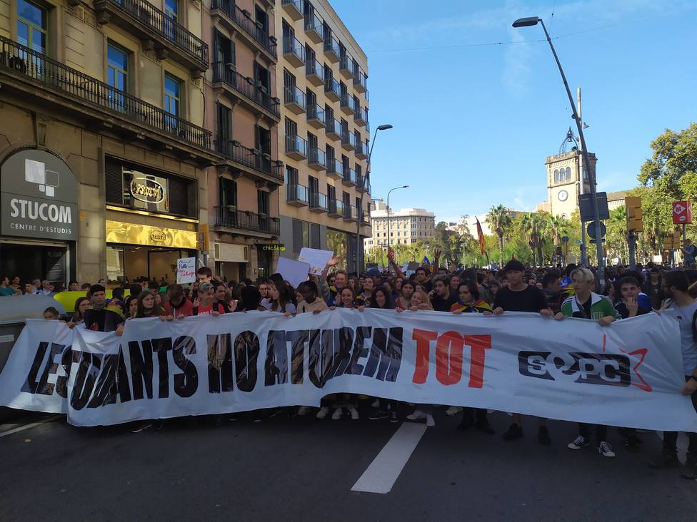 El SEPC convoca huelga en los institutos catalanes el jueves y viernes en respuesta a la sentencia
