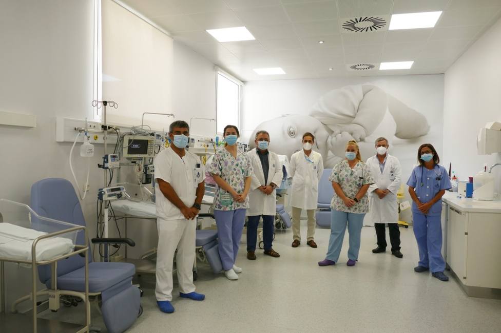 El Hospital San Juan de Dios inaugura su nueva unidad neonatal ante el incremento de nacimiento