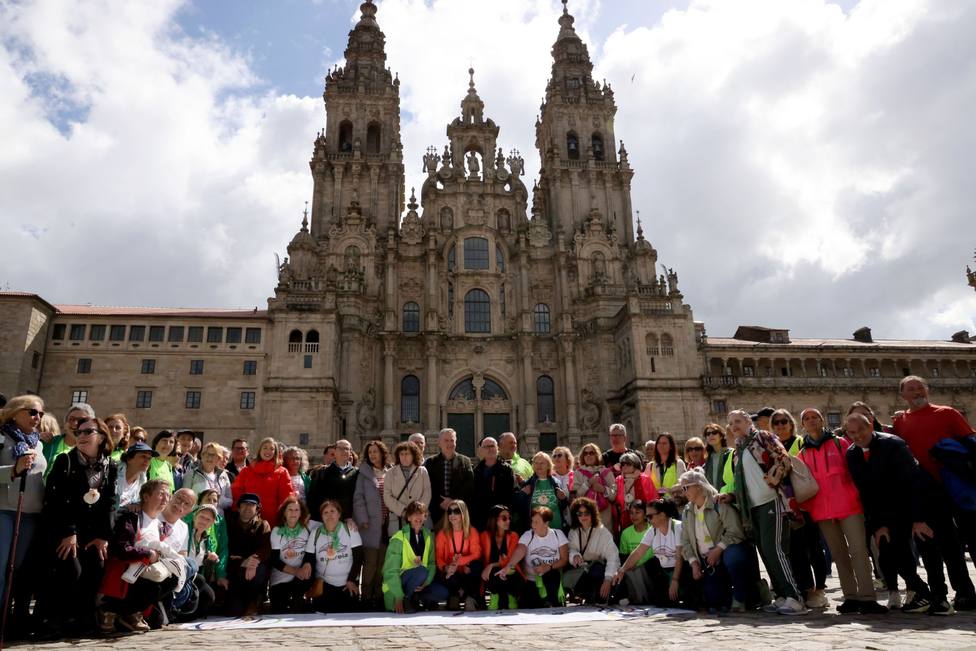 Los participantes en esta acción a su llegada a Santiago - FOTO: Xunta