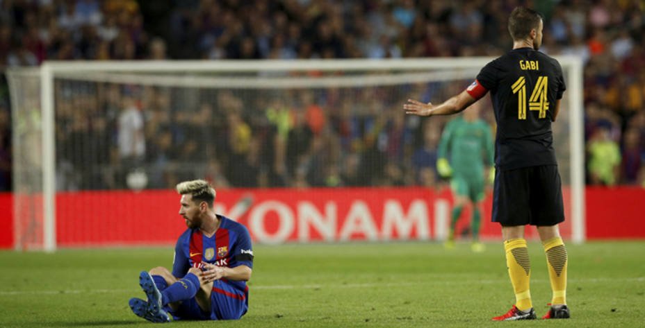 Messi, lesionado ante el Atlético de Madrid (REUTERS)