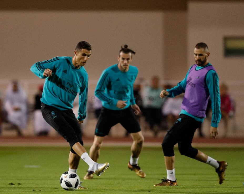 Bale entrena junto a Cristiano y a Benzema