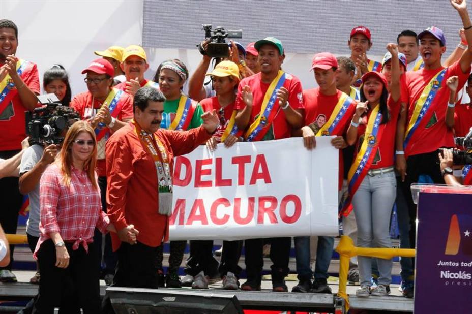 Maduro volvió a cuestionar la intención de Falcón de dolarizar la economía nacional