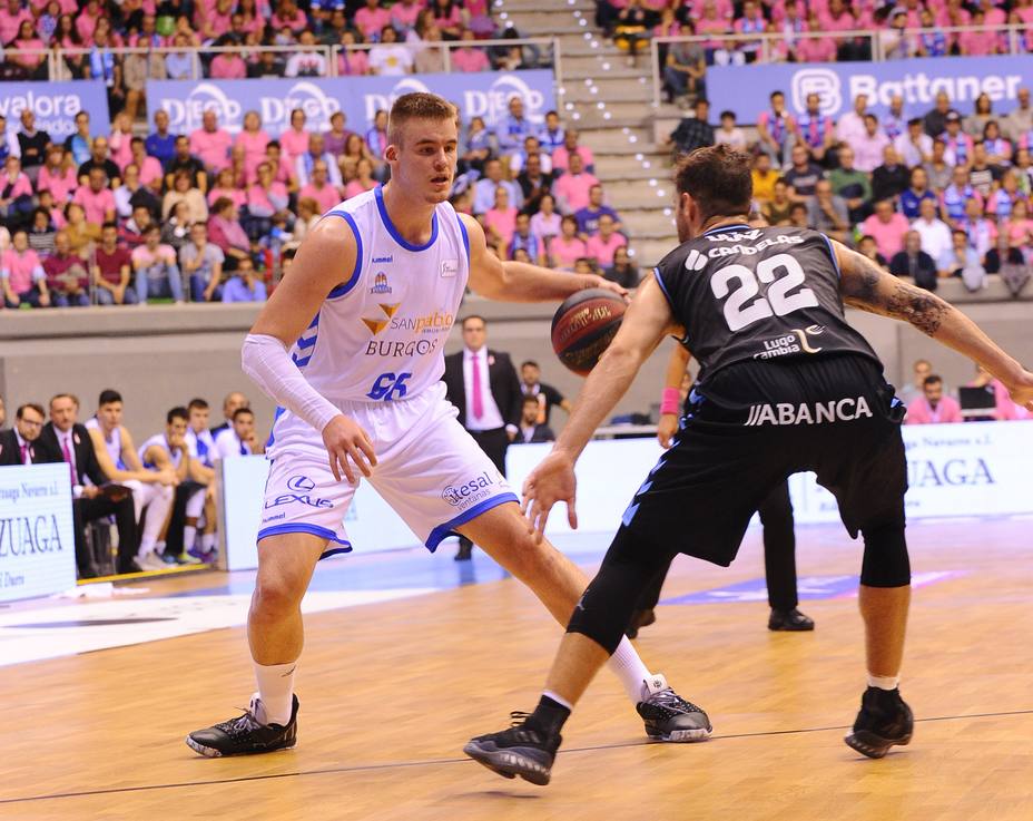 Baloncesto.- Mitrovic y Radoncic refuerzan al UCAM Murcia