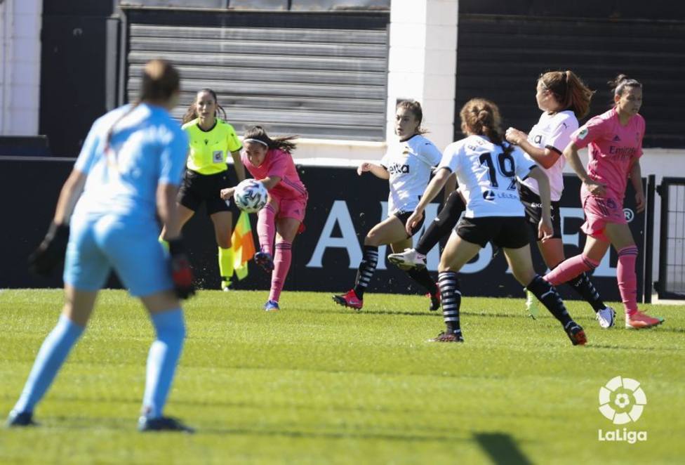 Valencia Féminas y Real Madrid Féminas se reparten los puntos con arbitraje murciano
