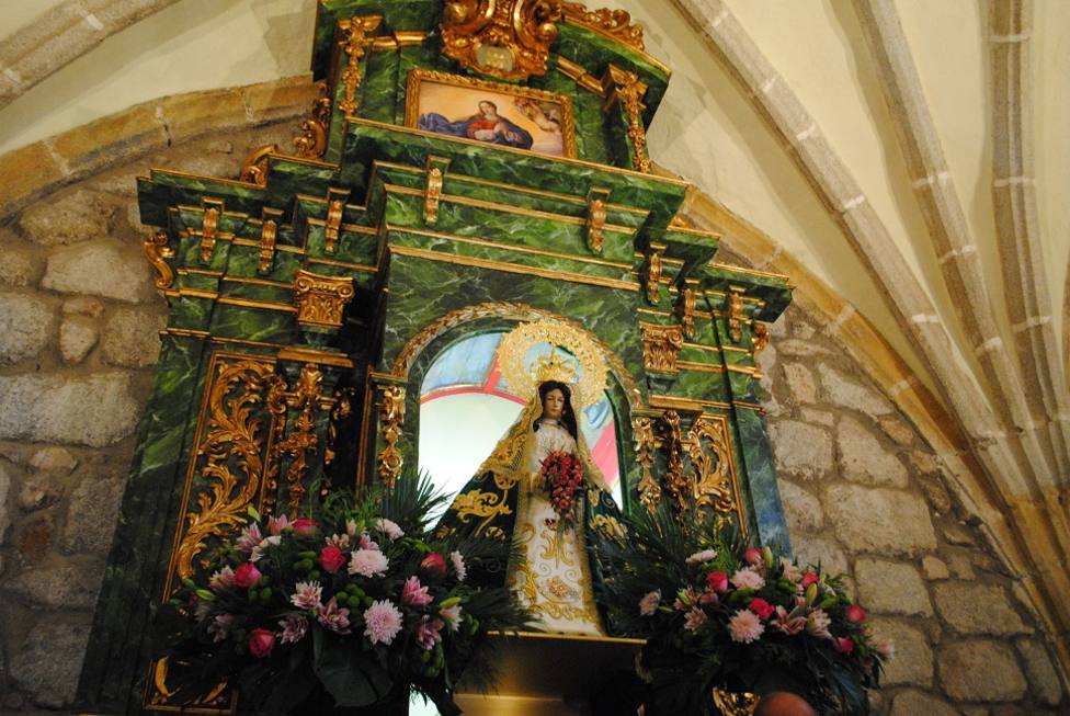 Talla de la Virgen de la Esperanza en Valdemorillo