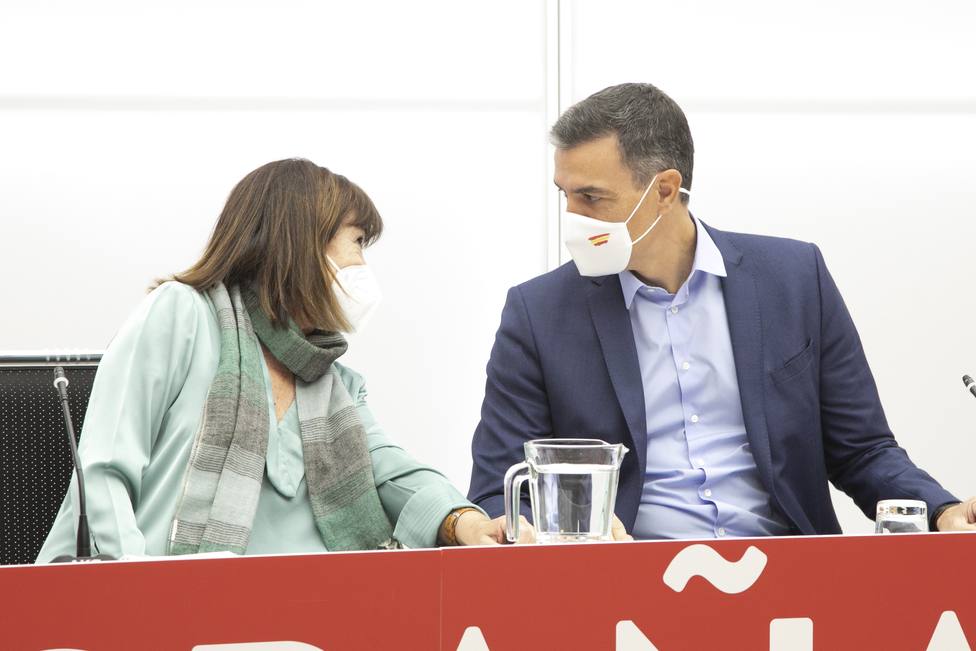 Sánchez da las gracias a las Ejecutiva del PSOE por su apoyo en momentos difíciles