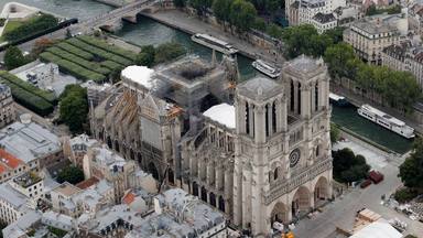 Variedad lumínica o un nuevo espacio de oración: el proyecto de la Iglesia de París para restaurar Notre Dame
