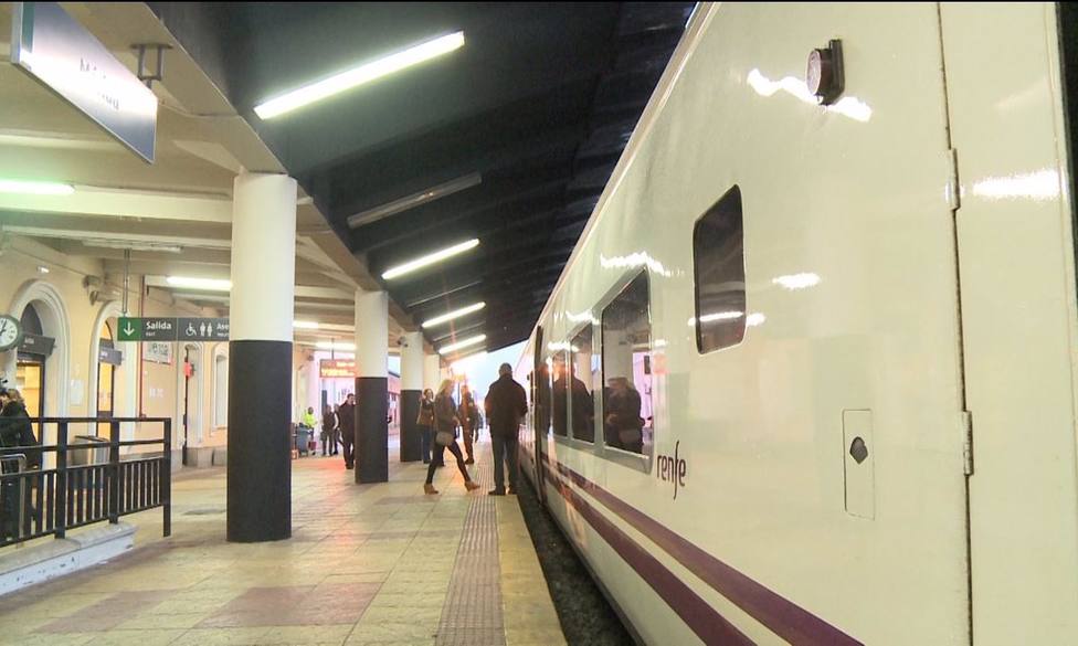El tren Intercity Badajoz-Madrid