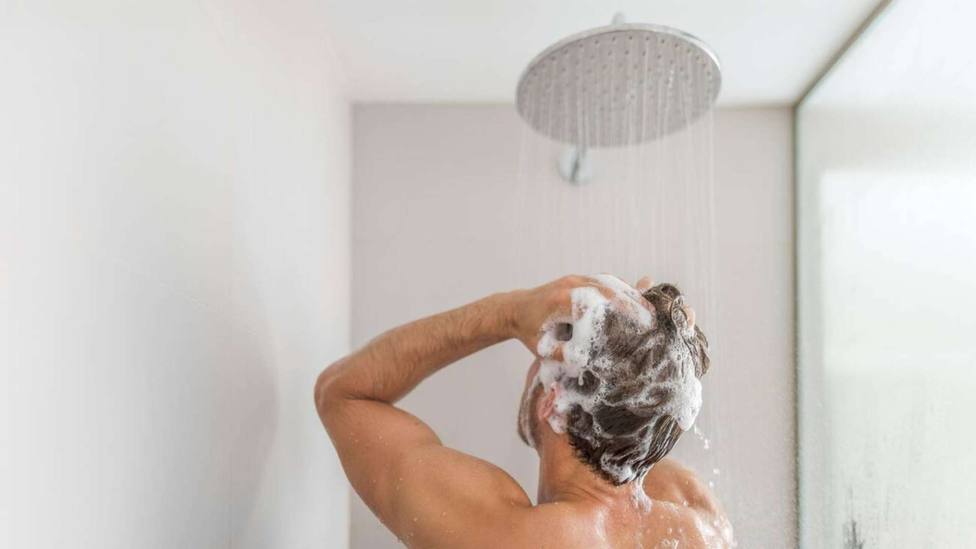 ¿Es malo ducharse todos los días? Un experto dermatólogo nos da la respuesta