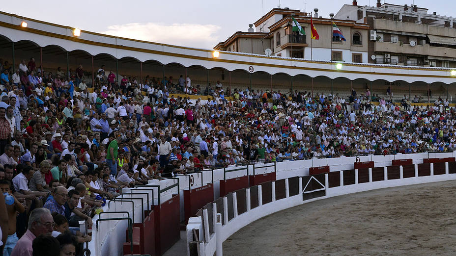 La plaza de toros de Linares celebrará a finales de agosto su Feria de San Agustín